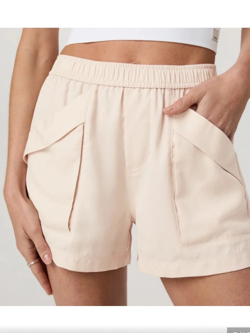 Vuori Shorts Womens S Trestles Twill Pull On Lyocell Linen Sand Dollar Pockets